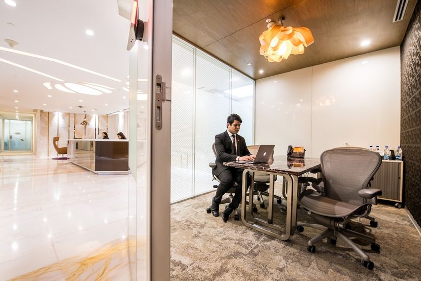 The Executive Center One Horizon Center